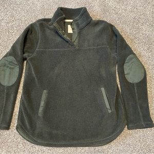 Olive green pull over sweater size medium
